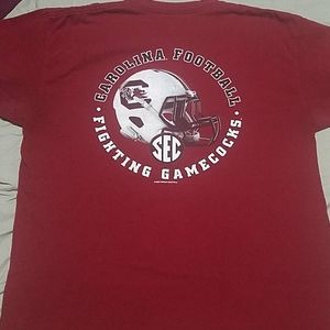 LARGE BURGUNDY SHORT SLEEVE TSHIRT